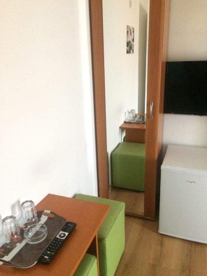 Pensiunea Everest Craiova Exterior foto